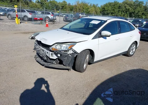 2014 Ford Focus Se z USA, uszkodzony, nr VIN 1FADP3F23EL196972